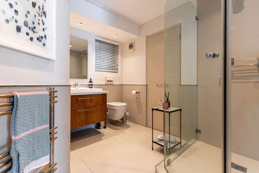 To Let 3 Bedroom Property for Rent in Clifton Western Cape